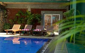 Pub Ceylon Hostel